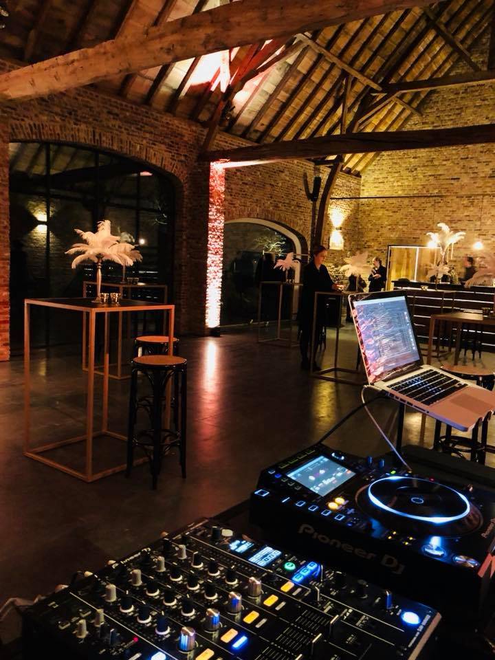 26229648_1770530439644265_3190216340300545501_n