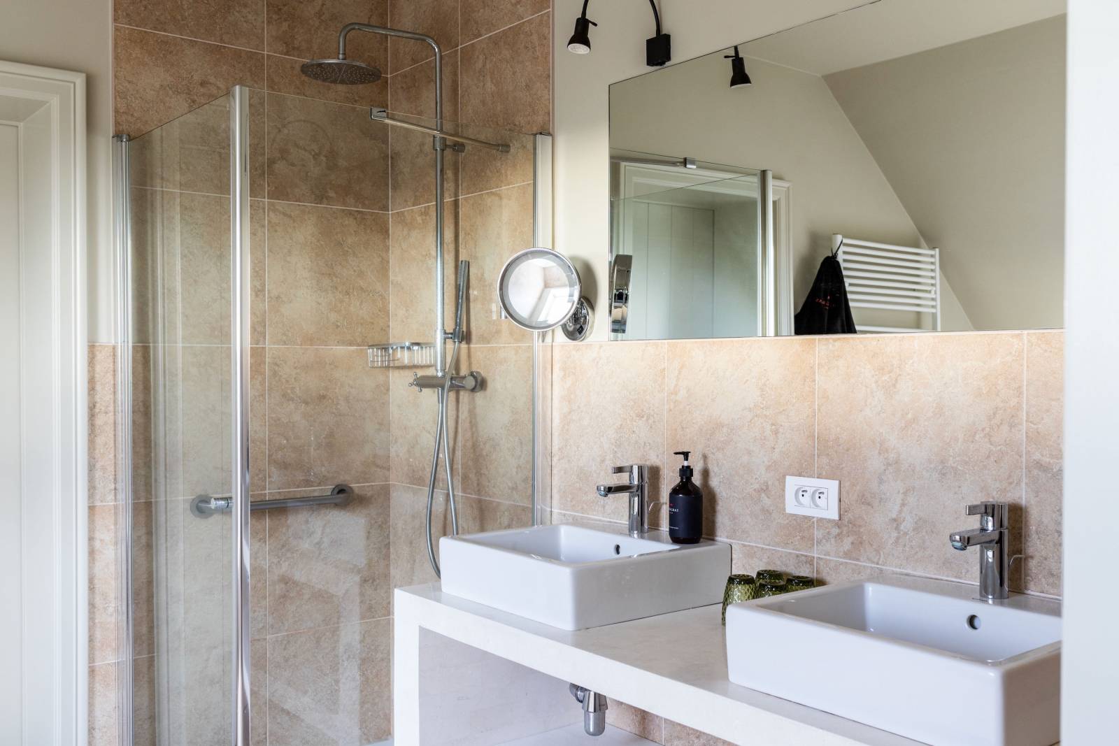 Hazegras - Feestzaal te Knokke - House of Weddings - 17